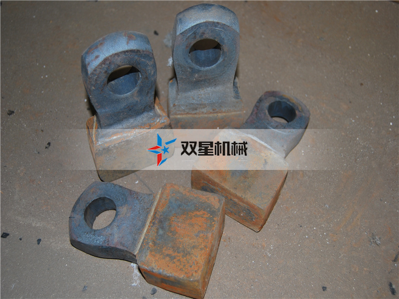 <a href='http://m.anenr.cn' target='_blank'><span>金屬破碎機(jī)</span></a>錘頭