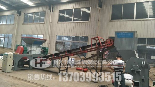 走進(jìn)現(xiàn)場！看10噸金屬撕碎機(jī)全套配置方案及預(yù)算