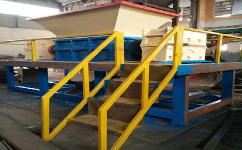 為什么建議你選擇<a href='http://m.anenr.cn/ssxl/10.html' target='_blank'><span>金屬撕碎機(jī)</span></a>